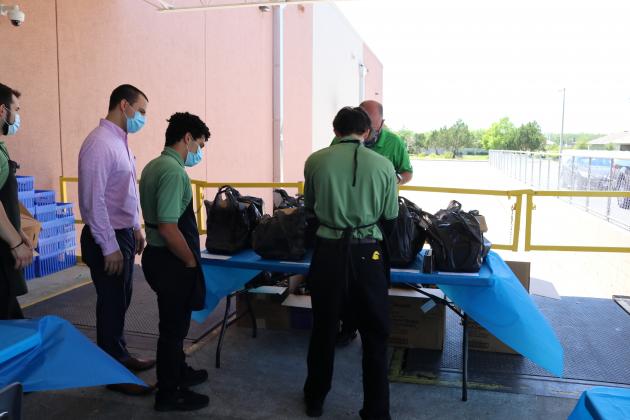 Lunch is delivered to the Publix supermarket.