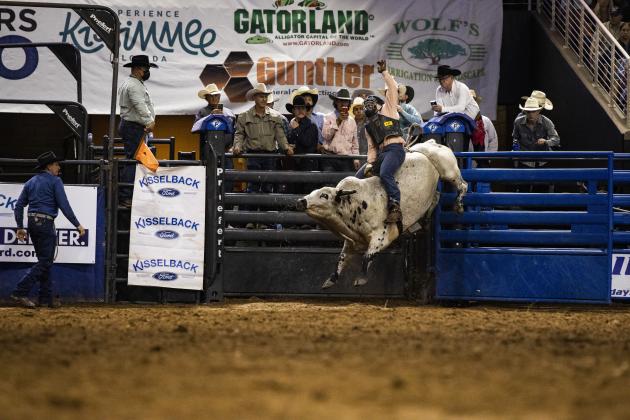 PHOTO/SILVER SPURS RIDING CLUB