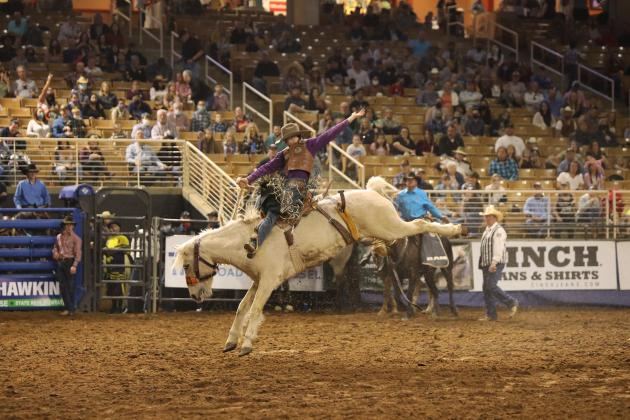 PHOTO/SILVER SPURS RIDING CLUB