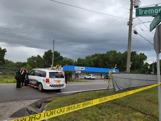 A 27-year-old Kissimmee man was shot and killed during a drive by at this Old Dixie Highway store. PHOTO/KEN JACKSON