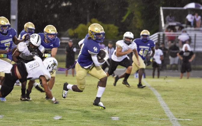 Sophomore running back Taevion Swint has scored all five of the Osceola Kowboys' touchdowns through two games. PHOTO/JANA HICKMAN STULTZ