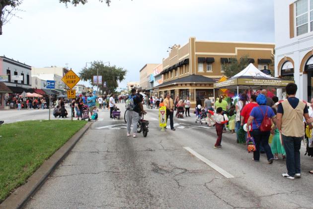 Not even a brief shower could dampen the Halloween spirit Friday of Boo! On Broadway.