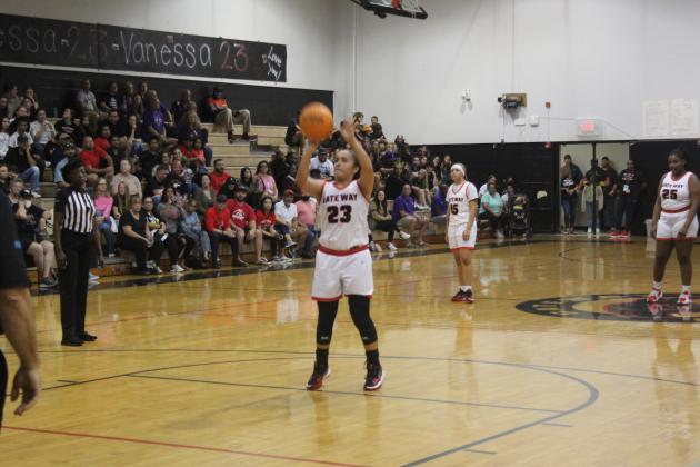 Senior Vanessa Diaz knocks down one of her 11 free throws en route to scoring 29 points Friday. PHOTO/KEN JACKSON