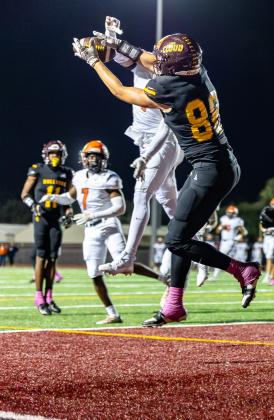 Owen Sullivan tries to make a catch in the endzone in St. Cloud's 31-24 win over Tohopekaliga Friday. PHOTO/TAYLOR MCFEE