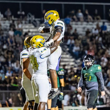 Rise up, Kowboys fans; Osceola will play for a state championship next week. PHOTO/TAYLOR MCFEE