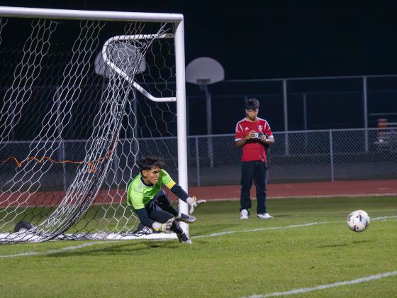 Gateway goalie Mateo Chavez was very active Friday. The senior keeper had many saves in the 2-1 loss to River Ridge. PHOTO/MARIO CASAMALHUAPA