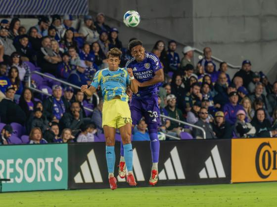 Philadelphia's Alex Freedman wins a header. PHOTO/MARIO CASAMALHUAPA