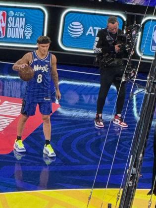 The Osceola Magic's Mac McClung gets ready for one of his perfect dunks in Saturday night's defense of the NBA Dunk Contest competition. PHOTO/BOB PINCUS
