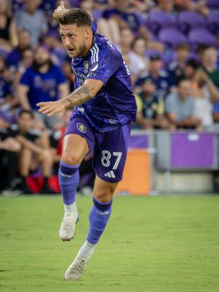 Marco Pasalic scores his 7th goal of the season. Marco scored in the 17th minute and give Orlando City a lead. Photo by Mario Casamalhuapa