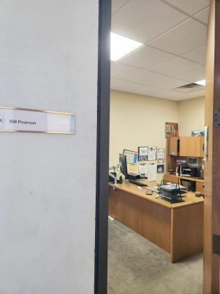At the June auction, some Tupperware offices still looked alive with activity. (Photos/Ken Jackson)