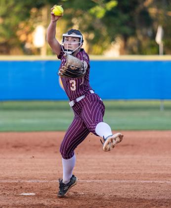 Addison Felblinger gave up just five hits and struck out 14 in 14 innings of the OBC tournament. (Photo/Taylor McFee)