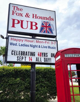 Fox &amp; Hounds celebrates its 40th anniversary — Photos by Ken Jackson