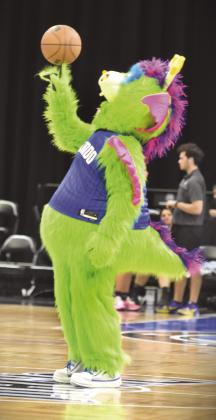 Stuff showing off his mad ballhandling skills. PHOTOS BY KATIE WILLIAMS