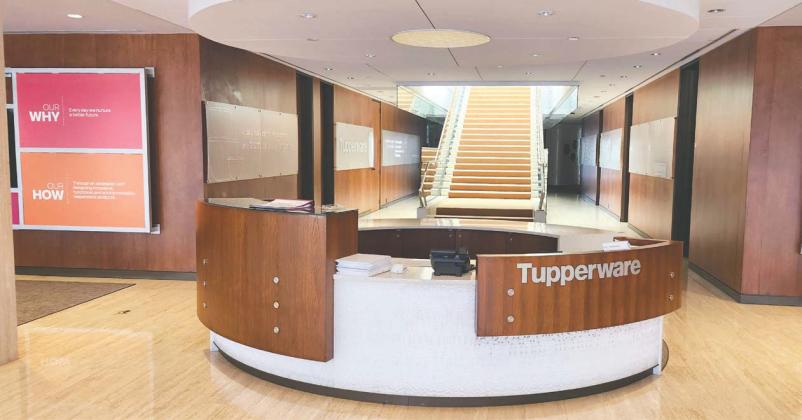 During the June auction, the walls and front desk still looked ready to accept visitors despite closing to employees in December 2024. (Photo/Ken Jackson)