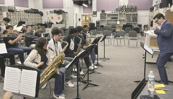 Renowned Musician Tatum Greenblatt visited the jazz band at the Osceola School for the Arts for a March 29 coaching session, ahead of the Essentially Ellington jazz competition in New York May 9-11. OCSA has brought home 1st place awards from the 2022 and ’23 festivals. PHOTO/THOMAS OUELLETTE