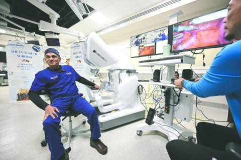 Dr. Vipul Patel of the Global Robotics Institute made history in June with a record-setting telesurgery. (Photo/AdventHealth)