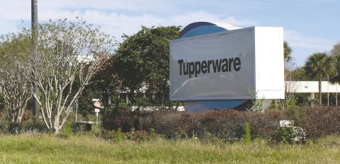 What was once Tupperware’s vibrant corporate headquarters on North Orange Blossom Trail now sits empty with no fountain and unkept landscape. The company has not answered requests about the land’s future. PHOTO/KEN JACKSON