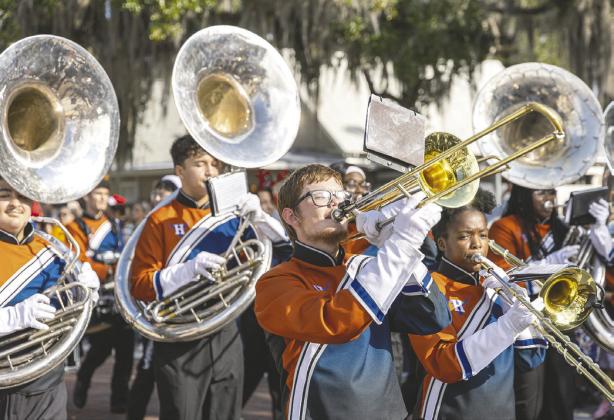 St. Cloud Tree Lighting and Christmas Parade photos by Taylor McFee