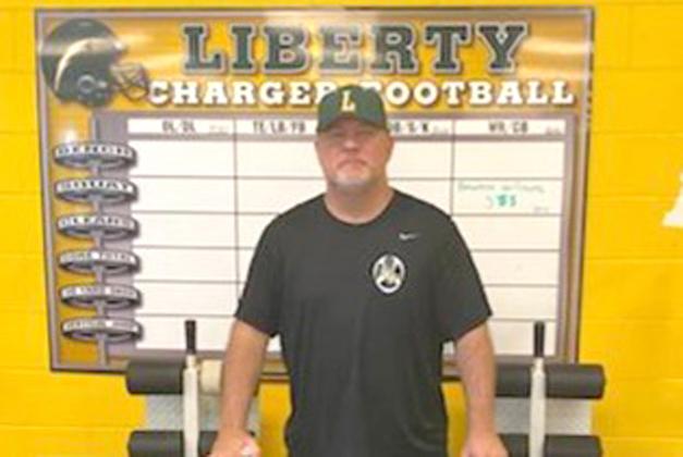Brett Munroe, who spent the last two years on Bryan Smart’s staff at St. Cloud, will take over as the Liberty Chargers 6th head coach.