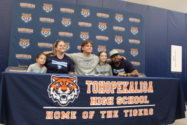 Tohopekaliga kicking specialist Cameron Selfe signed Thursday to Elmhurst (Ill.) College. PHOTO/KEN JACKSON