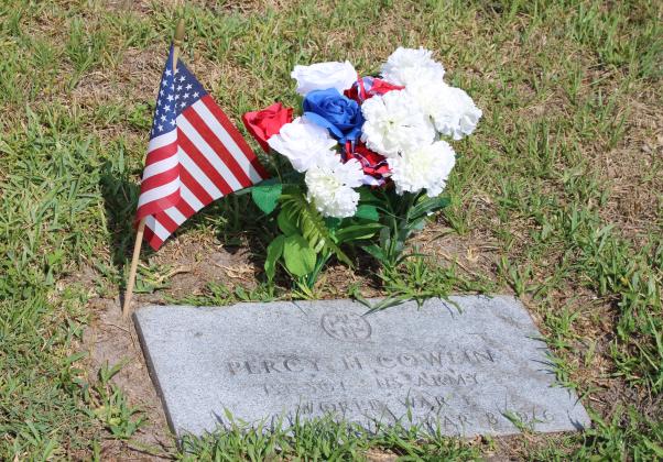 Graves of those who gave their lives in service to the country were decorated.
