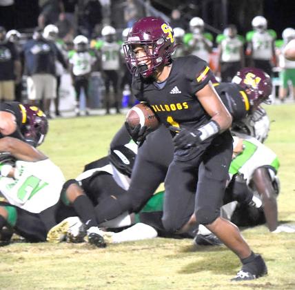 T.J. Griffin, shown in August’s Kickoff Classic, rushed for touchdown and intercepted a pass in St. Cloud’s 42-7 win over Liberty Friday. The Bulldogs travel to Tohopekaliga Friday for a District 4S 10 clash. PHOTO/KATIE WILLIAMS