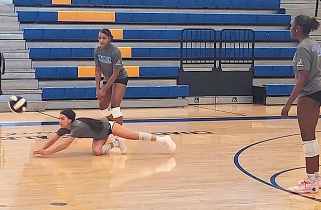 The Osceola High volleyball team practices this week ahead of the Class 7A state tournament. The Kowboys play Tampa Plant in a Thursday 4 p.m. semifinal at Polk State College. (Photo/Ken Jackson)