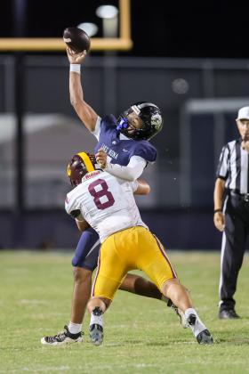 St. Cloud linebacker Colton Sklarek did get to Nickerson on this play, forcing an incompletion. (Photo/Taylor McFee)
