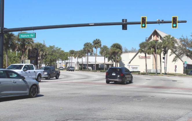 The speed limit on Main Street -- like this stretch where it's currently 40 mph -- Broadway and Emmett Street to John Young Parkway, will be lowered to 25 mph on March 31. PHOTOS/KEN JACKSON