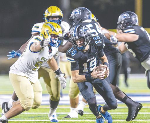 It was the defensive effort of the Osceola Kowboys and the running of senior Taevion Swint (139 yards, two touchdowns) that powered OHS into Friday’s Class 6A state semifinal at Gainesville Buchholz. PHOTO/TAYLOR MCFEE