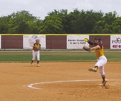 Addison Felblinger retired the last 10 hitters she faced but was on the losing end of a 3-2 decision Saturday afternoon to top 10 ranked Centennaial as the Bulldogs’ lead-in to the loaded, competitive Roger Jones Klassic. PHOTO/J. DANIEL PEARSON