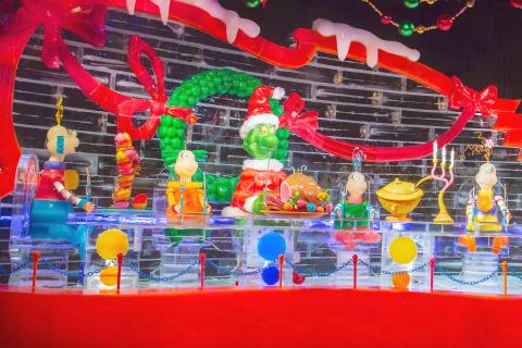 ICE! has returned to the Gaylord Palms. 