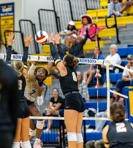 Jordin Southall (7) is one of the members of the Osceola volleyball hit squad that make the Kowboys the favorite for the OBC tournament, which begins Monday. PHOTO/TAYLOR MCFEE 
