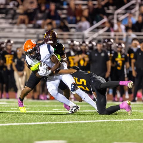 St. Cloud and Tohopekaliga, who played a gripping district game in October that the Bulldogs won, will host spring games or jamborees this week. (Photo/Taylor McFee)