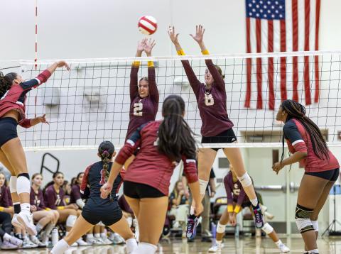 St. Cloud, shown here playing state-ranked Innovation, is the No. 3 seed in next week's OBC Tournament and will open against Celebration on Monday at 5 p.m. at Gateway High School. (Photo/Taylor McFee)