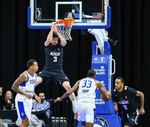 Osceola Magic center Colin Castleton dunks home two of his 25 points in Saturday's 144-112 win over the Texas Legends. He posted a double-double in Friday's win, too. (Photo/Taylor McFee)
