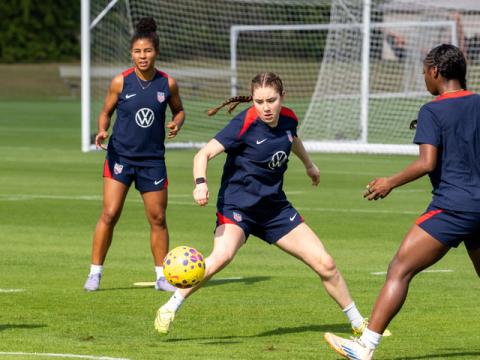 Young players join the USWNT such as Olivia Moultrie who plays for Portland Thorns. (Photo/Mario Casamalhuapa)