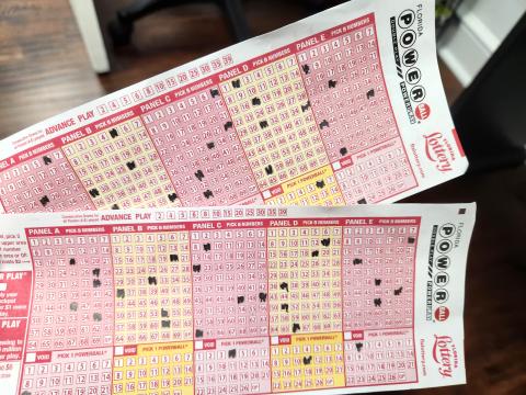 The top jackpot for Saturday's near-nationwide Powerball drawing has again reached the $1 billion mark. 