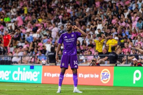 Tyrese Spicer celebrates his game winning goal. (Photo/Mark Thor, OCSC)