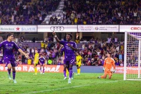 Ivan Angulo scores the game winning goal. (Photo OCSC/Mark Thor)