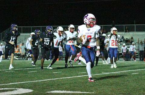Slot receiver Jamarie Williams is one of the cogs in a Poinciana offense looking for its first playoff berth since 2000 and first district championship ever. Those would get a lot closer with a win Friday at Haines City. (Photo/Michelle Kostuch)