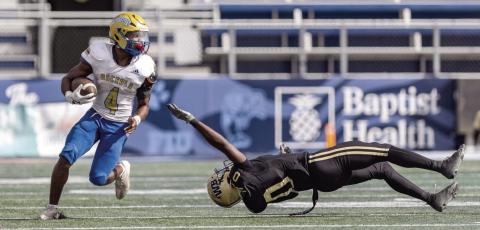 Osceola running back Taevion Swint hopes to make college defenders miss at UCF like he did on this play in the Class 6A state title game against West Boca Raton. PHOTO/TAYLOR MCFEE